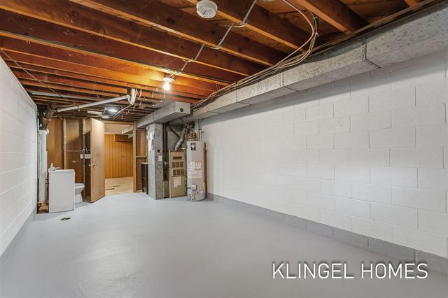 902 S Despelder Street, Grand Haven, MI 49417