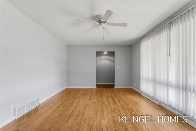 902 S Despelder Street, Grand Haven, MI 49417