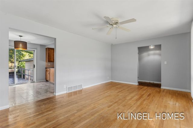 902 S Despelder Street, Grand Haven, MI 49417