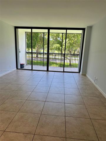 3401 N Country Club Drive EI-216, Aventura, FL 33180