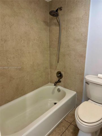 3401 N Country Club Drive EI-216, Aventura, FL 33180
