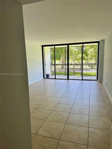 3401 N Country Club Drive EI-216, Aventura, FL 33180