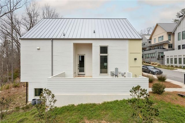 1220 Lupo Loop, Chattahoochee Hills, GA 30268