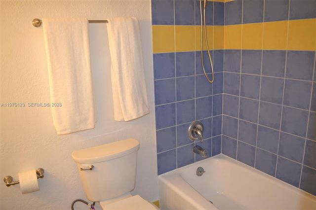 2899 Collins Ave 440, Miami Beach, FL 33140