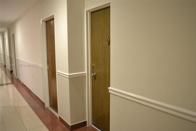 2899 Collins Ave 440, Miami Beach, FL 33140