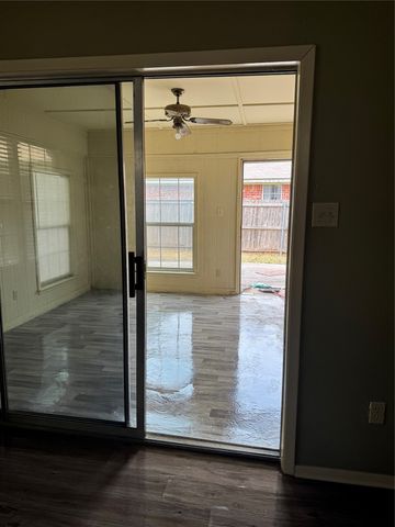 1413 Alford Drive, Hillsboro, TX 76645
