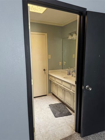 1413 Alford Drive, Hillsboro, TX 76645