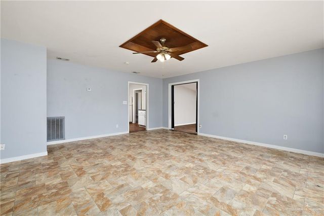 1805 N Cummings Avenue, Mission, TX 78572