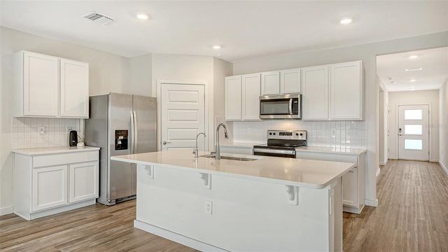 17119 BARNWOOD PLACE, Lakewood Ranch, FL 34211