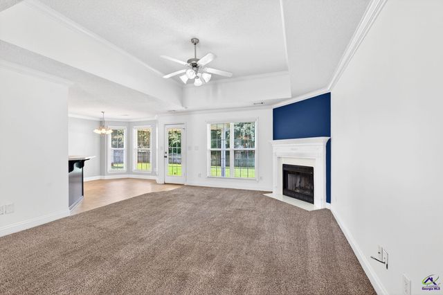 226 Spring Chase Circle, Kathleen, GA 31047