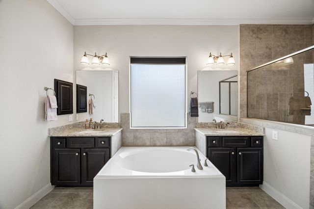 2202 Meadow Wind Drive, Pearland, TX 77089