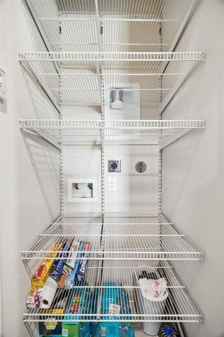 2202 Meadow Wind Drive, Pearland, TX 77089