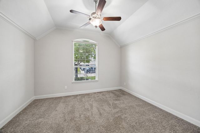 2202 Meadow Wind Drive, Pearland, TX 77089