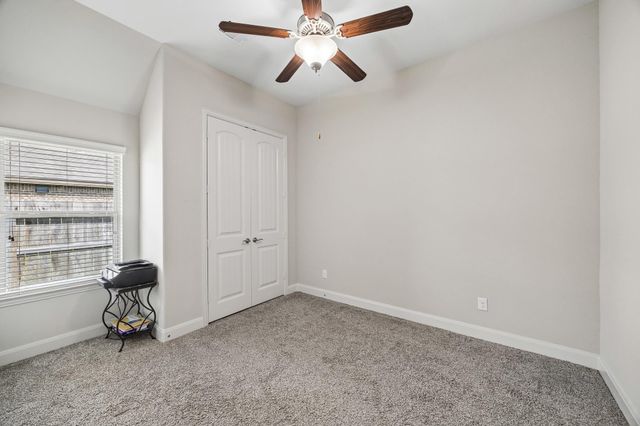 2202 Meadow Wind Drive, Pearland, TX 77089