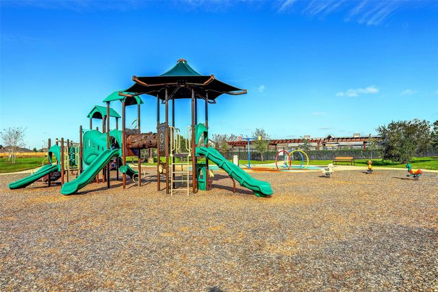 2202 Meadow Wind Drive, Pearland, TX 77089