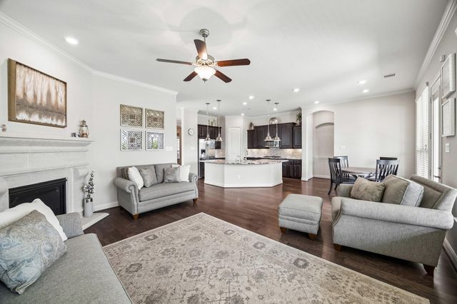 2202 Meadow Wind Drive, Pearland, TX 77089