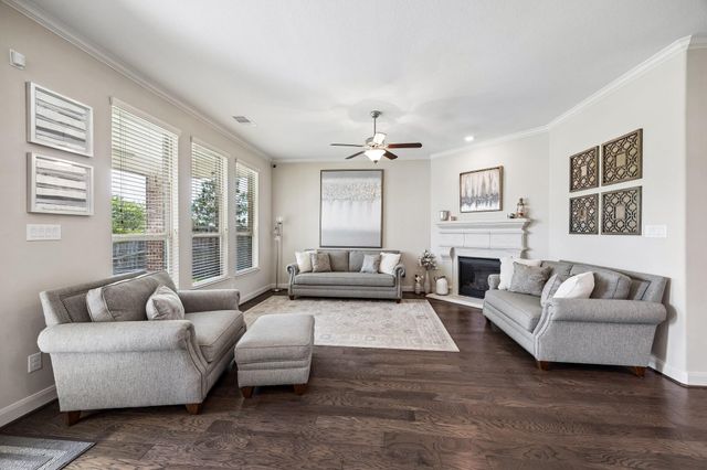 2202 Meadow Wind Drive, Pearland, TX 77089