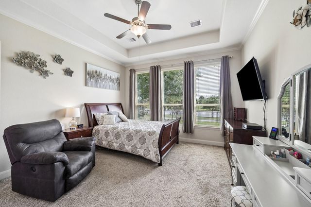 2202 Meadow Wind Drive, Pearland, TX 77089