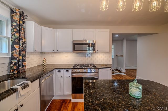 1020 Marlyn Park Drive, Cazenovia, NY 13035