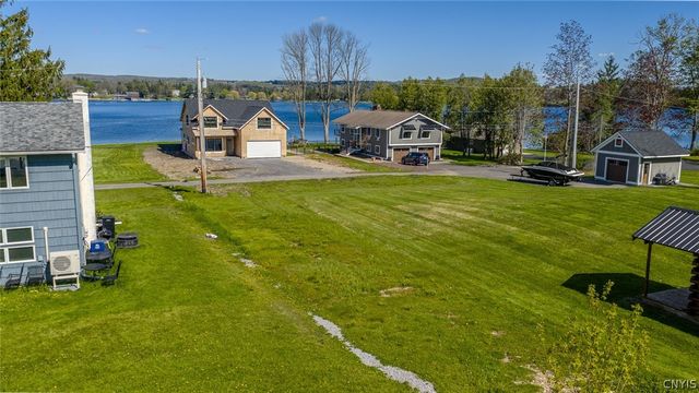 1020 Marlyn Park Drive, Cazenovia, NY 13035