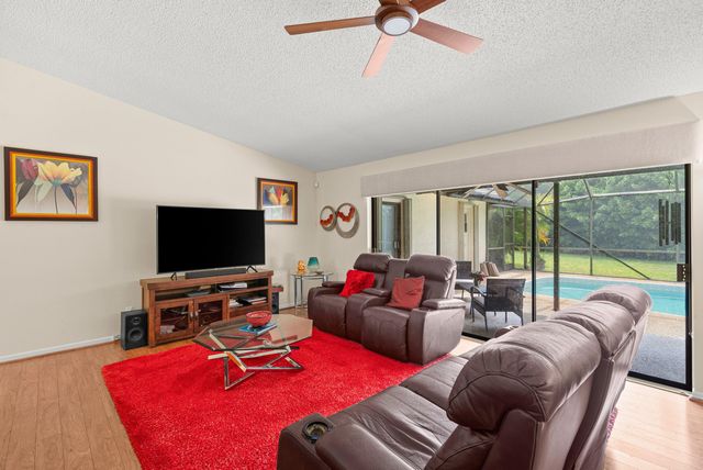 2493 Timbercreek Circle NW, Boca Raton, FL 33431