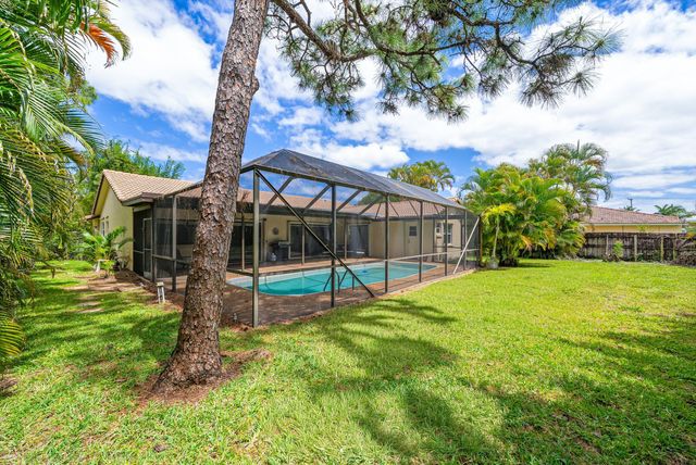 2493 Timbercreek Circle NW, Boca Raton, FL 33431