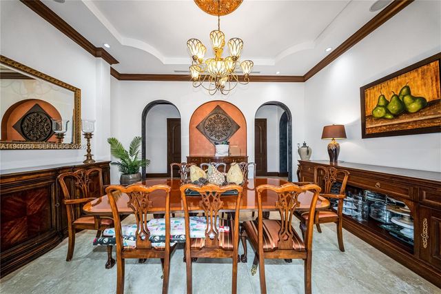 7538 SW 64th St, Miami, FL 33143