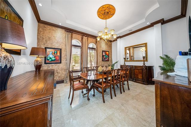 7538 SW 64th St, Miami, FL 33143