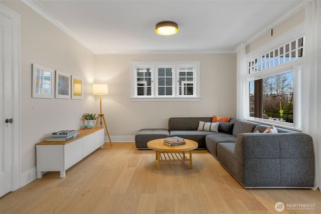 2629 Boyer Avenue E, Seattle, WA 98102