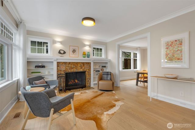 2629 Boyer Avenue E, Seattle, WA 98102