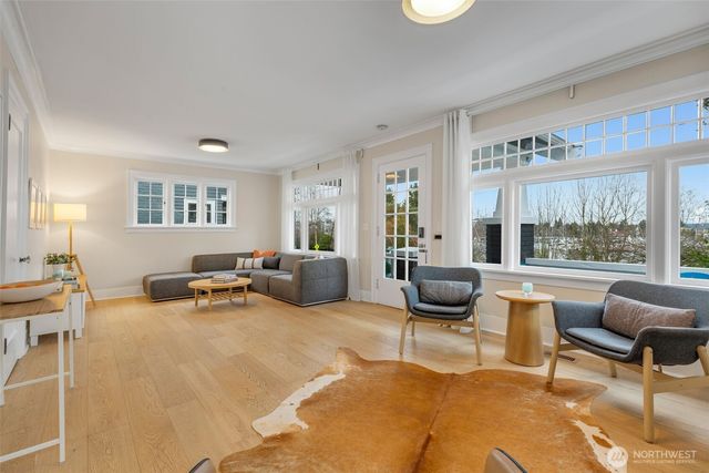 2629 Boyer Avenue E, Seattle, WA 98102