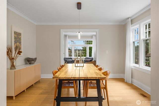 2629 Boyer Avenue E, Seattle, WA 98102