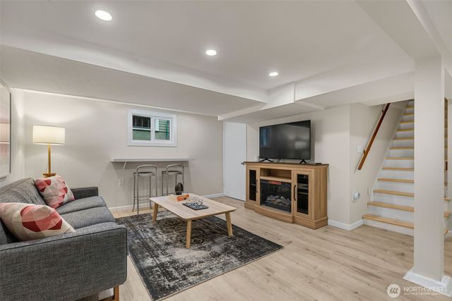 2629 Boyer Avenue E, Seattle, WA 98102