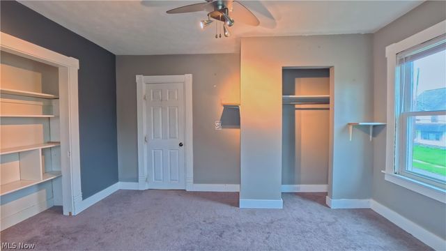 326 E Wilson Avenue, Girard, OH 44420