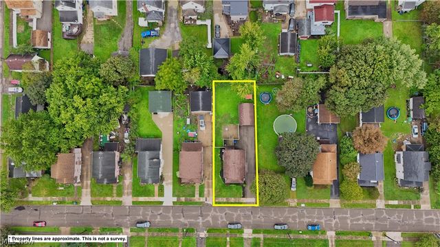 326 E Wilson Avenue, Girard, OH 44420