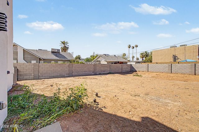 920 E PASADENA Avenue 1, Phoenix, AZ 85014