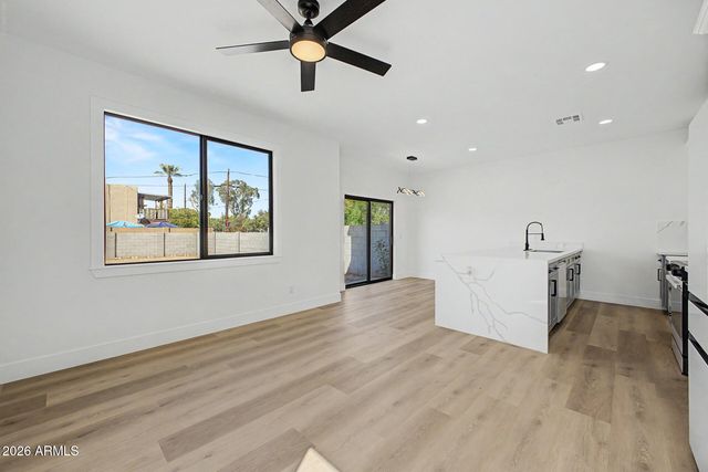 920 E PASADENA Avenue 1, Phoenix, AZ 85014