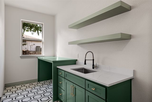 9703 Rosalie Court, Granbury, TX 76049