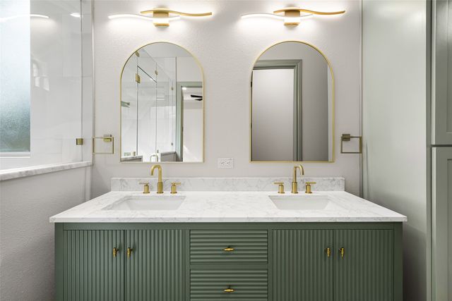 9703 Rosalie Court, Granbury, TX 76049