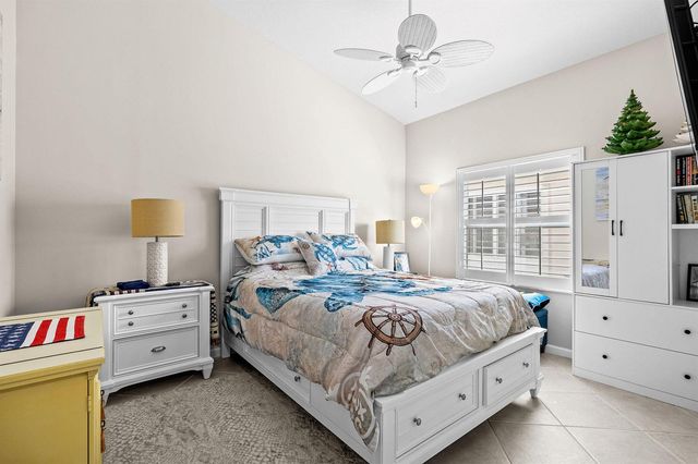 377 NW Granville Street, Port St. Lucie, FL 34986