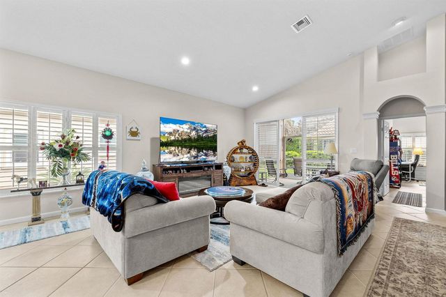 377 NW Granville Street, Port St. Lucie, FL 34986