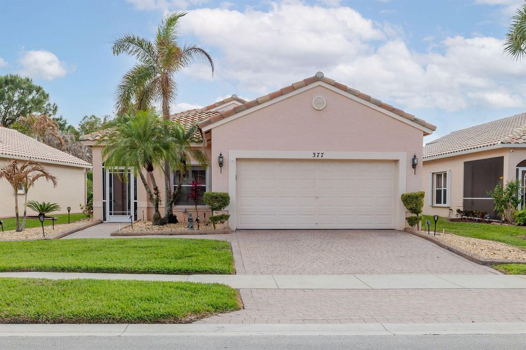 377 NW Granville Street, Port St. Lucie, FL 34986