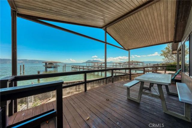 2776 Lakeshore, Lakeport, CA 95453