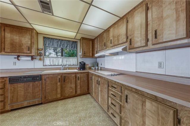 2776 Lakeshore, Lakeport, CA 95453