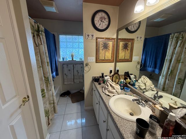 1320 Continental, Pleasanton, TX 78064