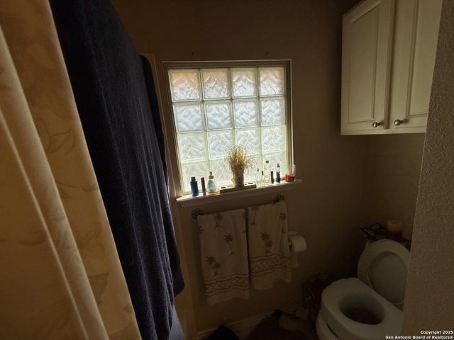 1320 Continental, Pleasanton, TX 78064