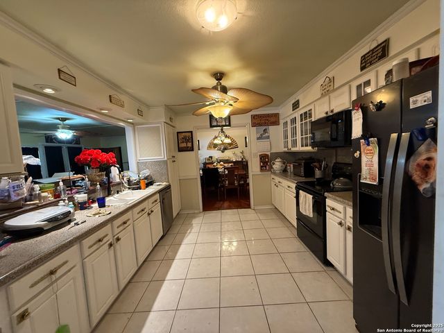 1320 Continental, Pleasanton, TX 78064