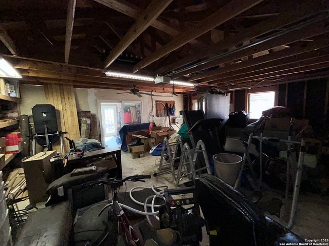 1320 Continental, Pleasanton, TX 78064