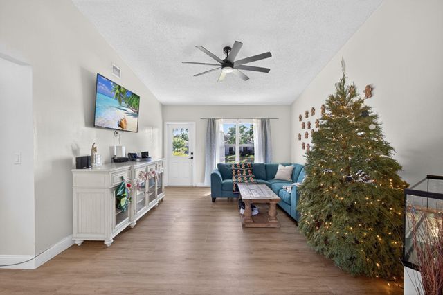 6103 Ebert Street, Jupiter, FL 33458