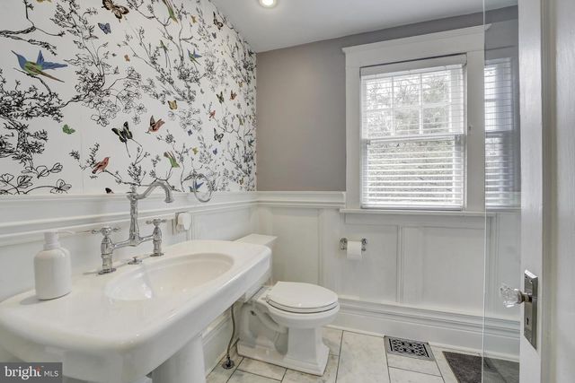 5142 KLINGLE ST NW, Washington, DC 20016